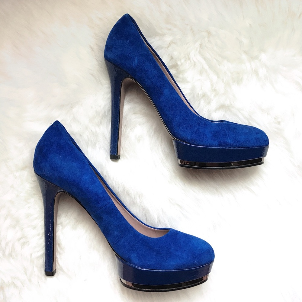 NWOT Vince Camuto Blue Suede Platform Heel size 6